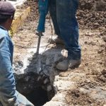 SAPUA continúa trabajos para localizar fuga de agua en la calle Rubí